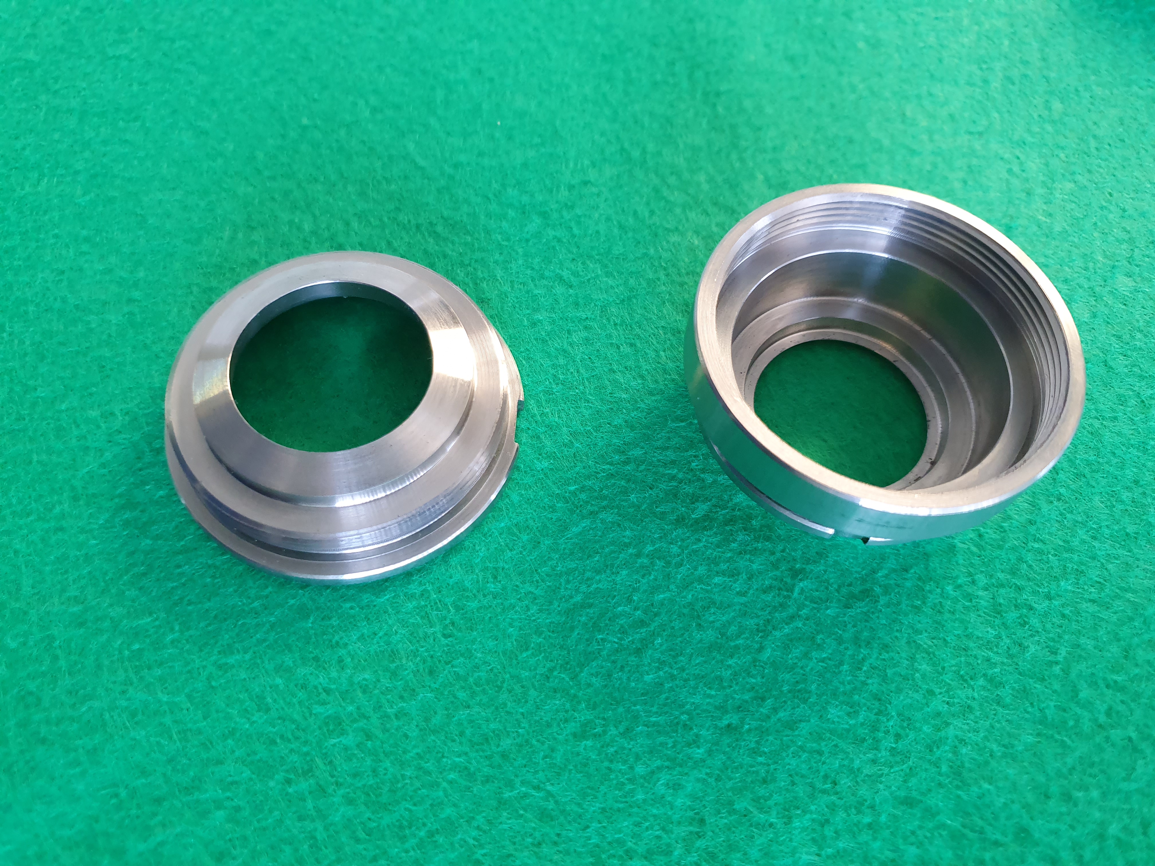 Bujes roscados de acero inoxidable